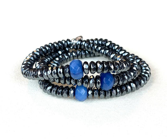 Bracelet with faceted hematite and a blue agate bead